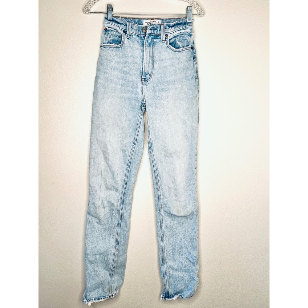 Abercrombie Fitch The 90s Straight Ultra High Rise Curve Love Jeans  24